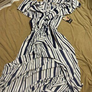 striped long flowy dress NEW WITH TAGS open front - HINT OF BLUSH